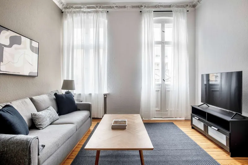 Charmante 3-Zimmer Wohnung in Charlottenburg - voll möbliert — photo 1